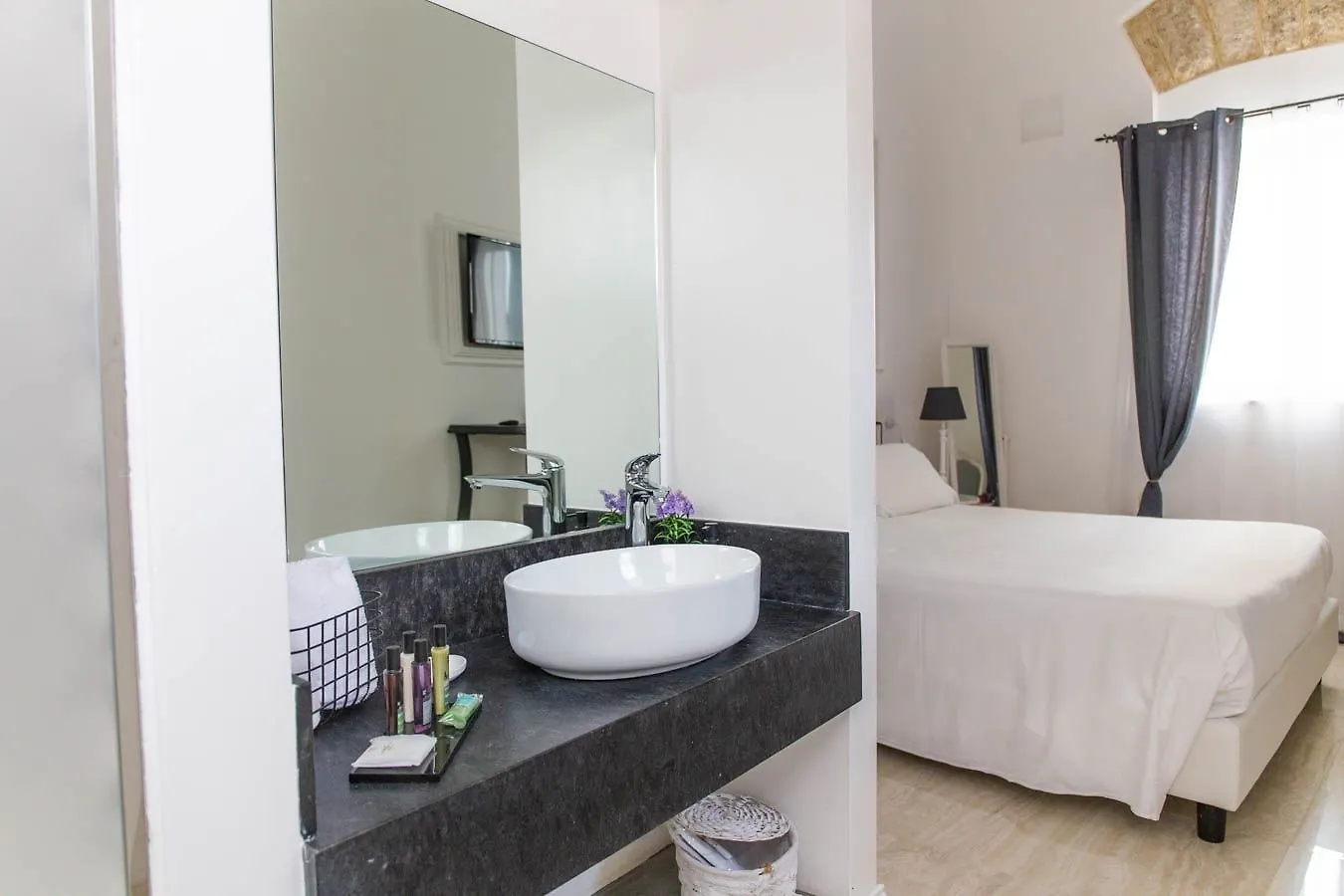 Palazzo Del Poeta Hotel Palermo 0*,  Itália